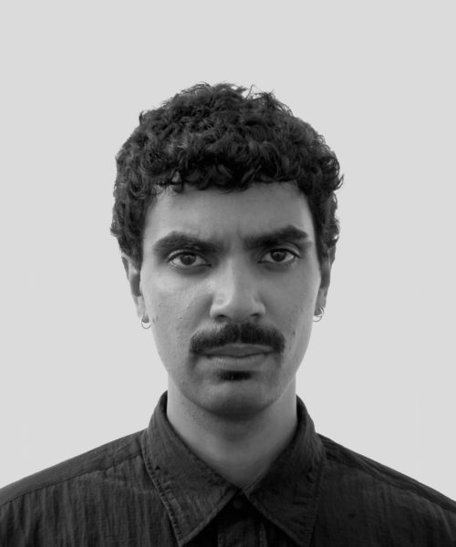 Mohsin Ali_Headshot 2 مساعد، قيّم فني