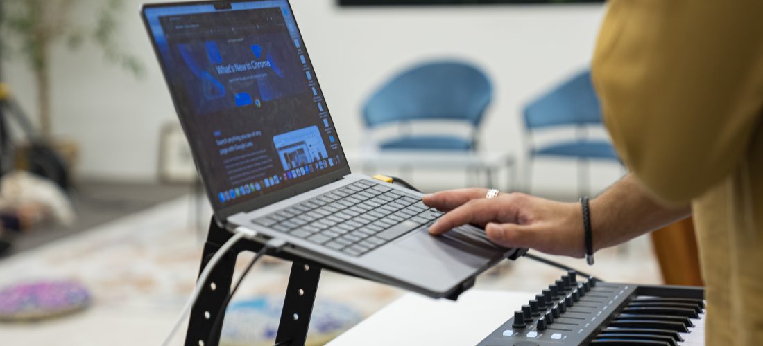 Hayy Sounds presents Collaborative Songwriting Lab