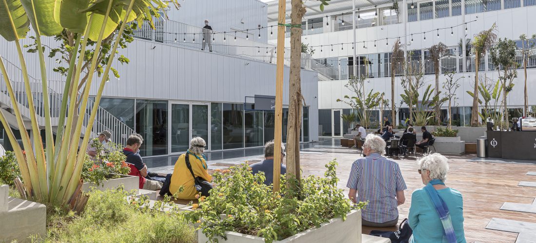 أول حديقة مجتمعية وحسية ثبات و نبات في حي جميل