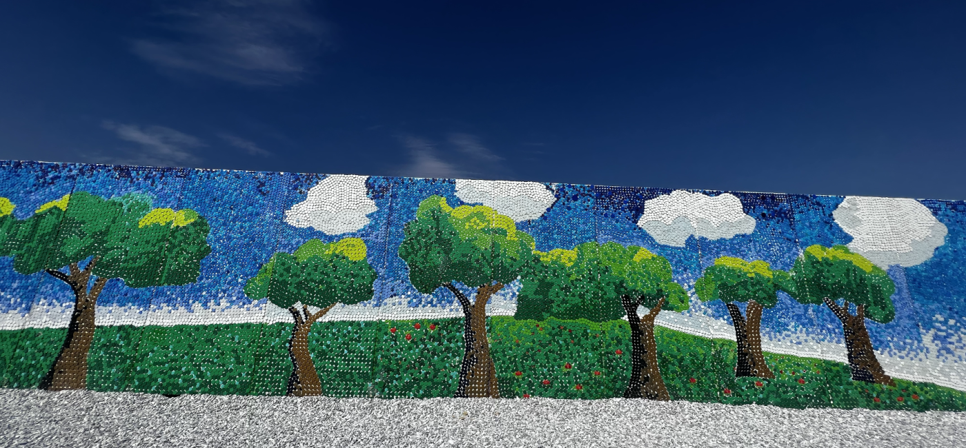 Hayy Makers | Horizons of Hope: Plastic Cap Mural with Khulood AlFadli