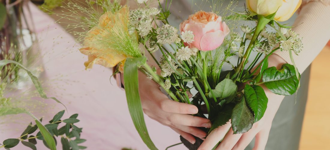 Hayy Makers | Spiral Floral Arrangements with Hues