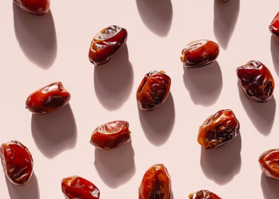 سوق أزكى للمزارعين: نسخة التمور