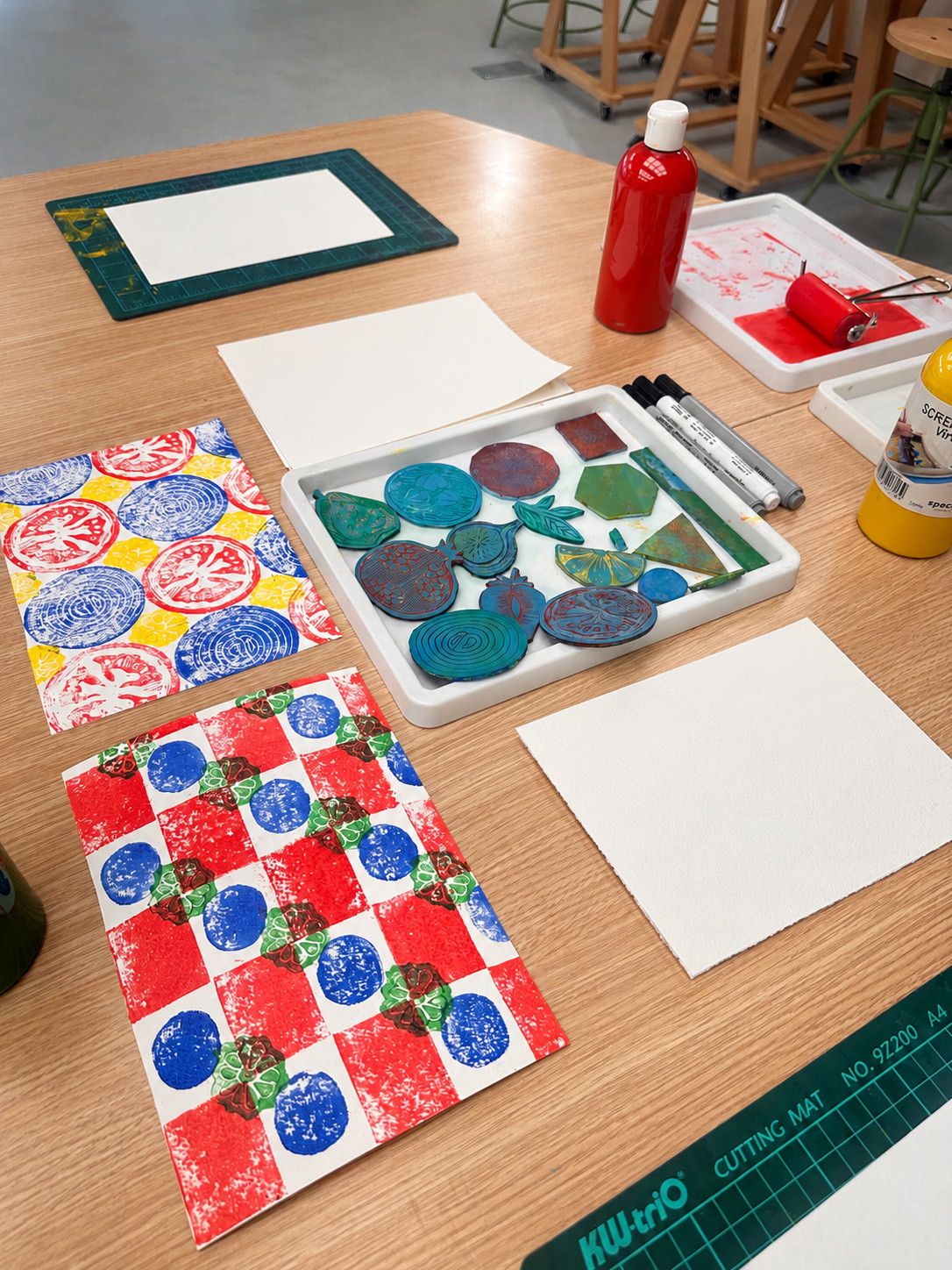 Kids Walk-In Activity: Pomegranate Printing and Postcards