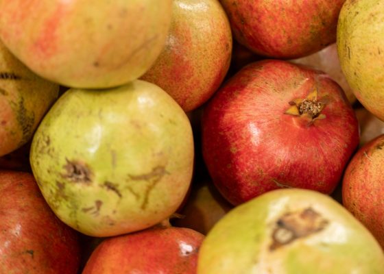 Hayy Markets | Azka Farmers Market: Pomegranates Edition